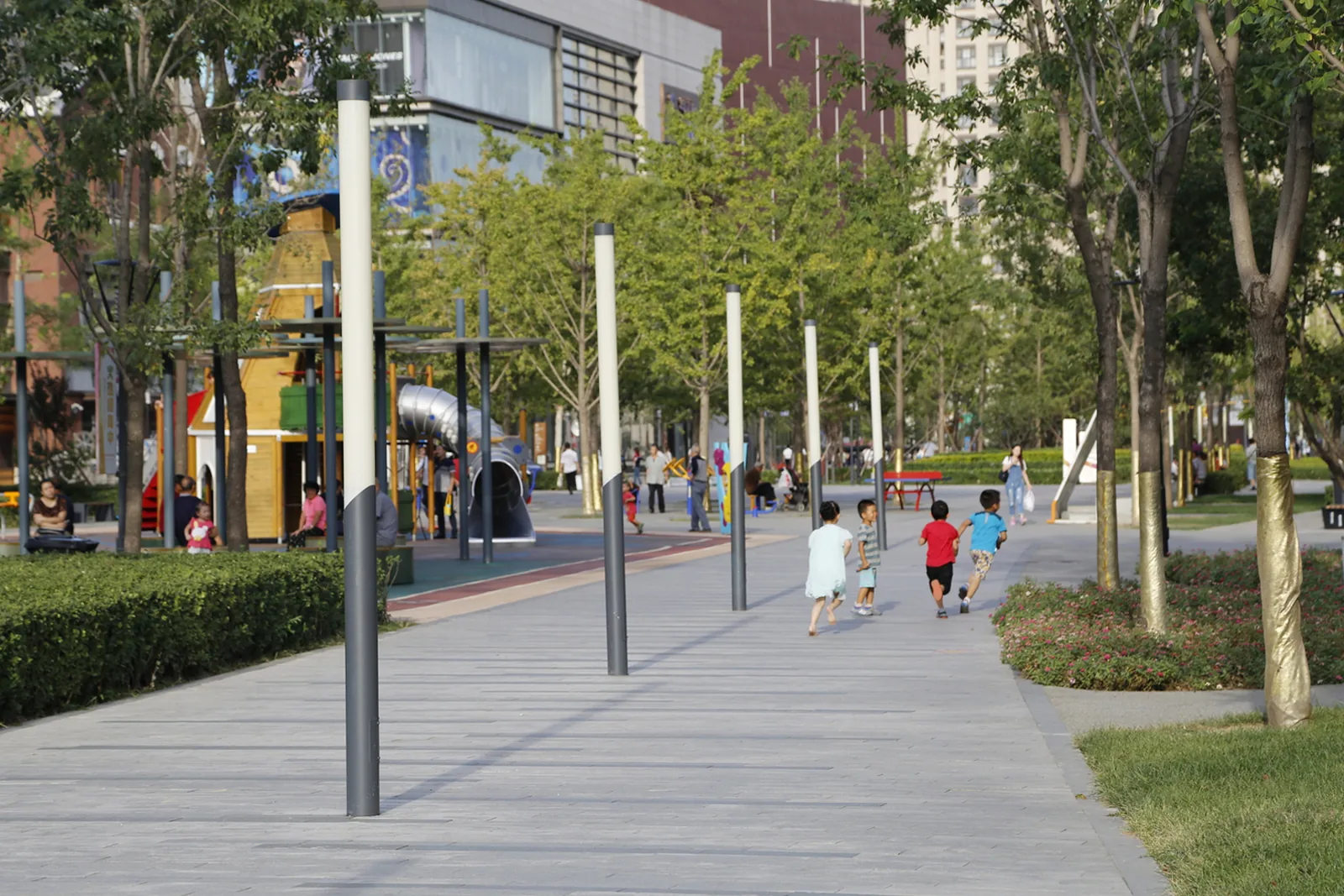 Retail promenade at LongFor Daxing Paradise Walk