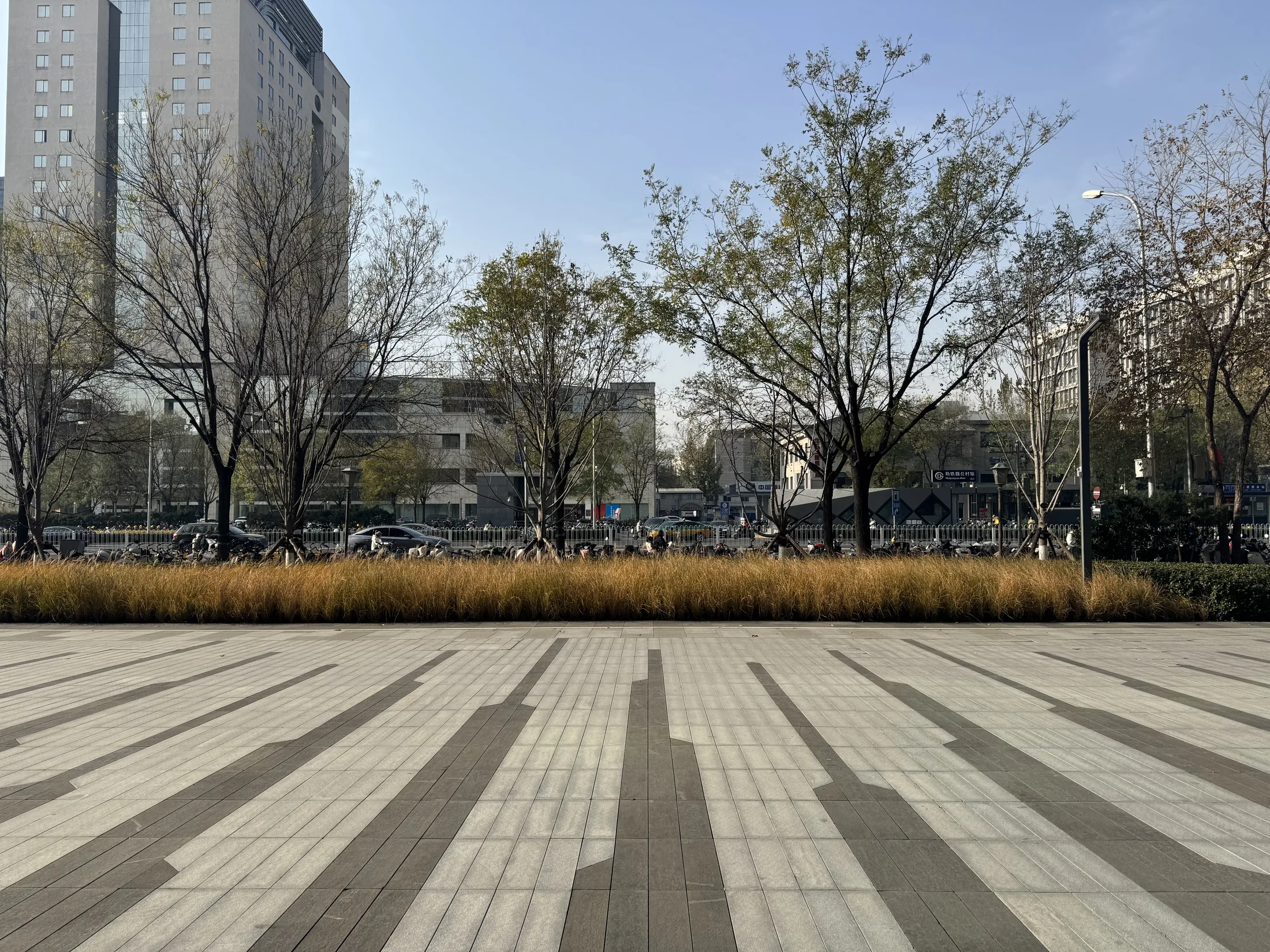 Plaza frontage at Beijing Zhongguancun Hevol Tower