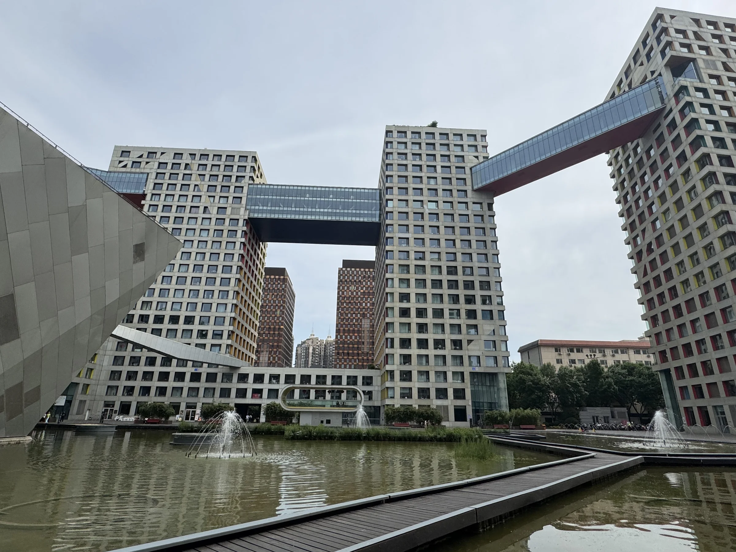 Courtyard and towers at Beijing MOMA Phase III