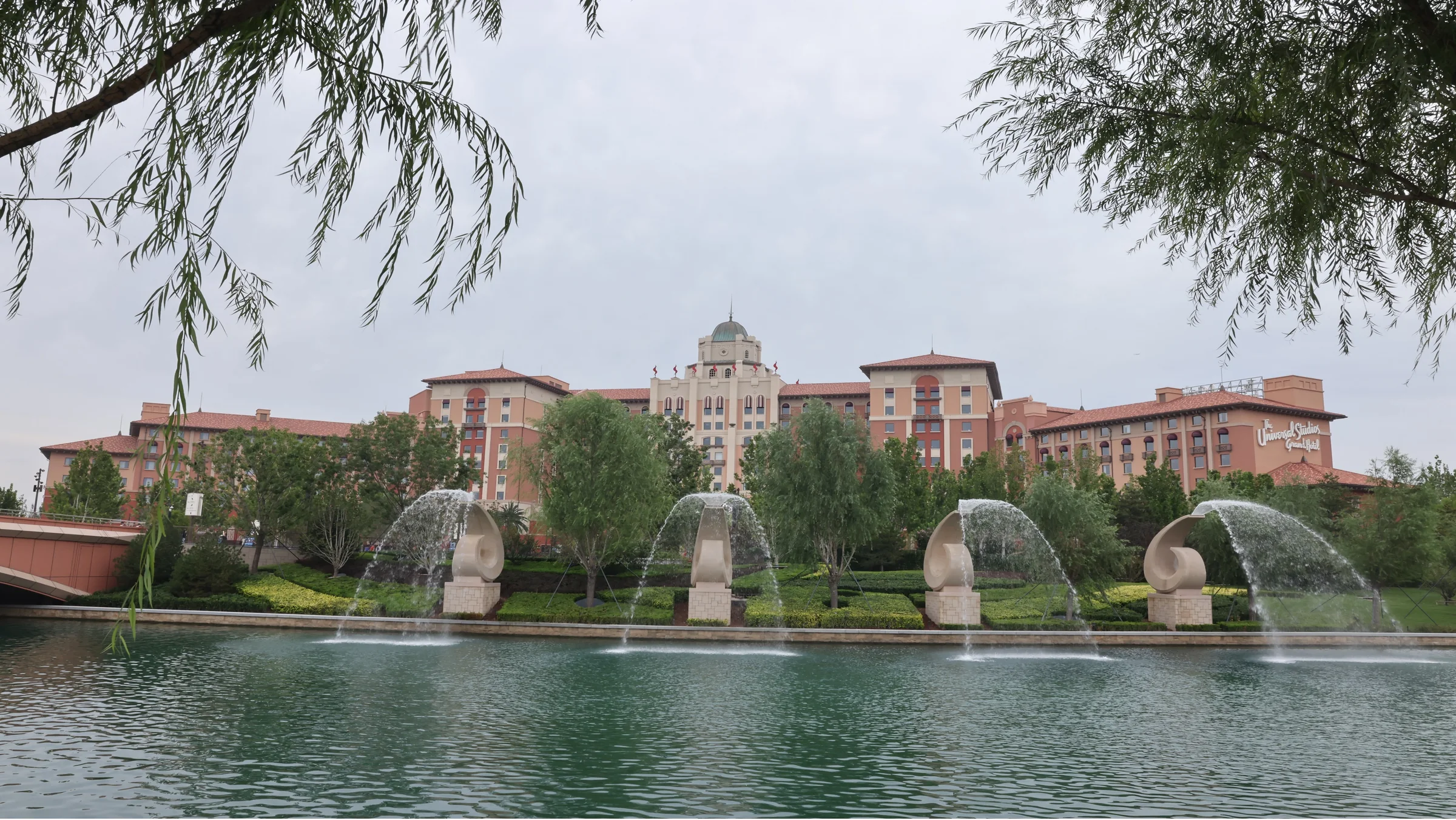 Waterfront view at Beijing Universal Studio NUO Hotel