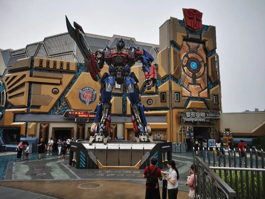 Robot landmark in the Transformers zone