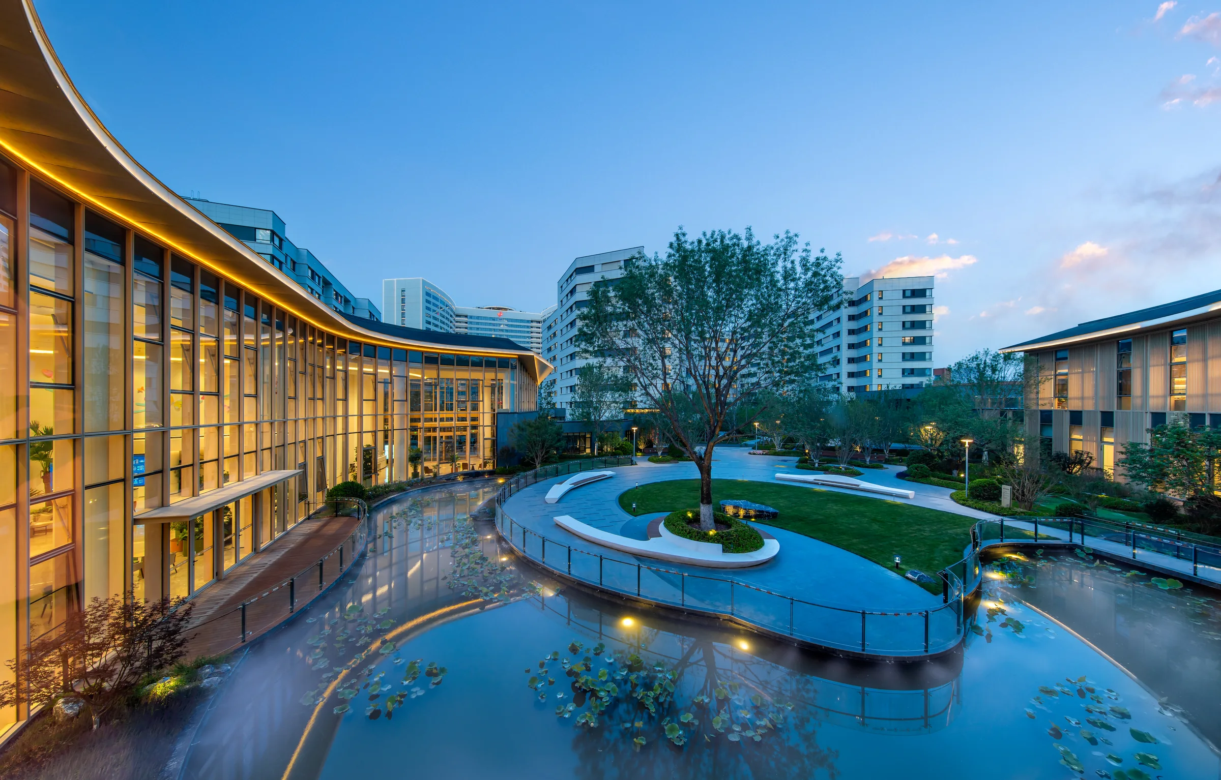 Reflecting courtyard at Tianjin Taikang Jinyuan