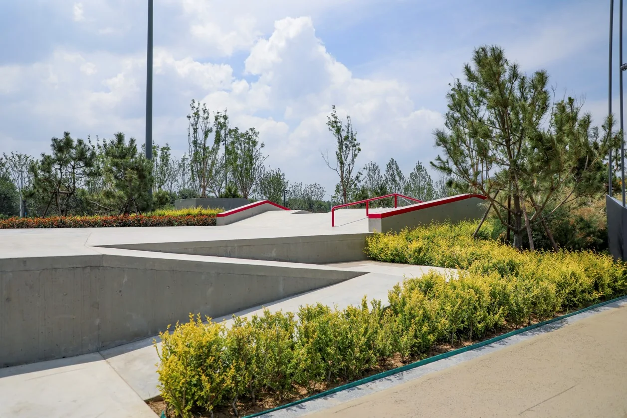 Play landscape at Yantai Golden Beach