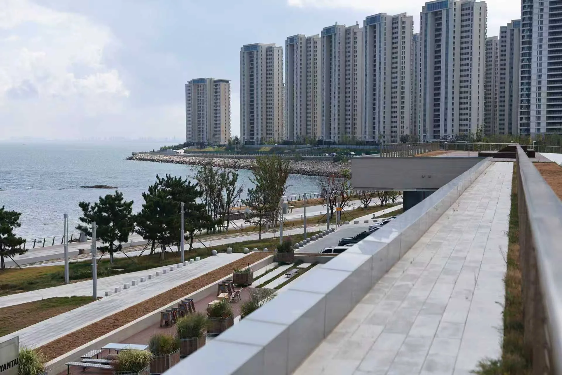 Waterfront terrace at Yantai International Convention Center Coastal Park